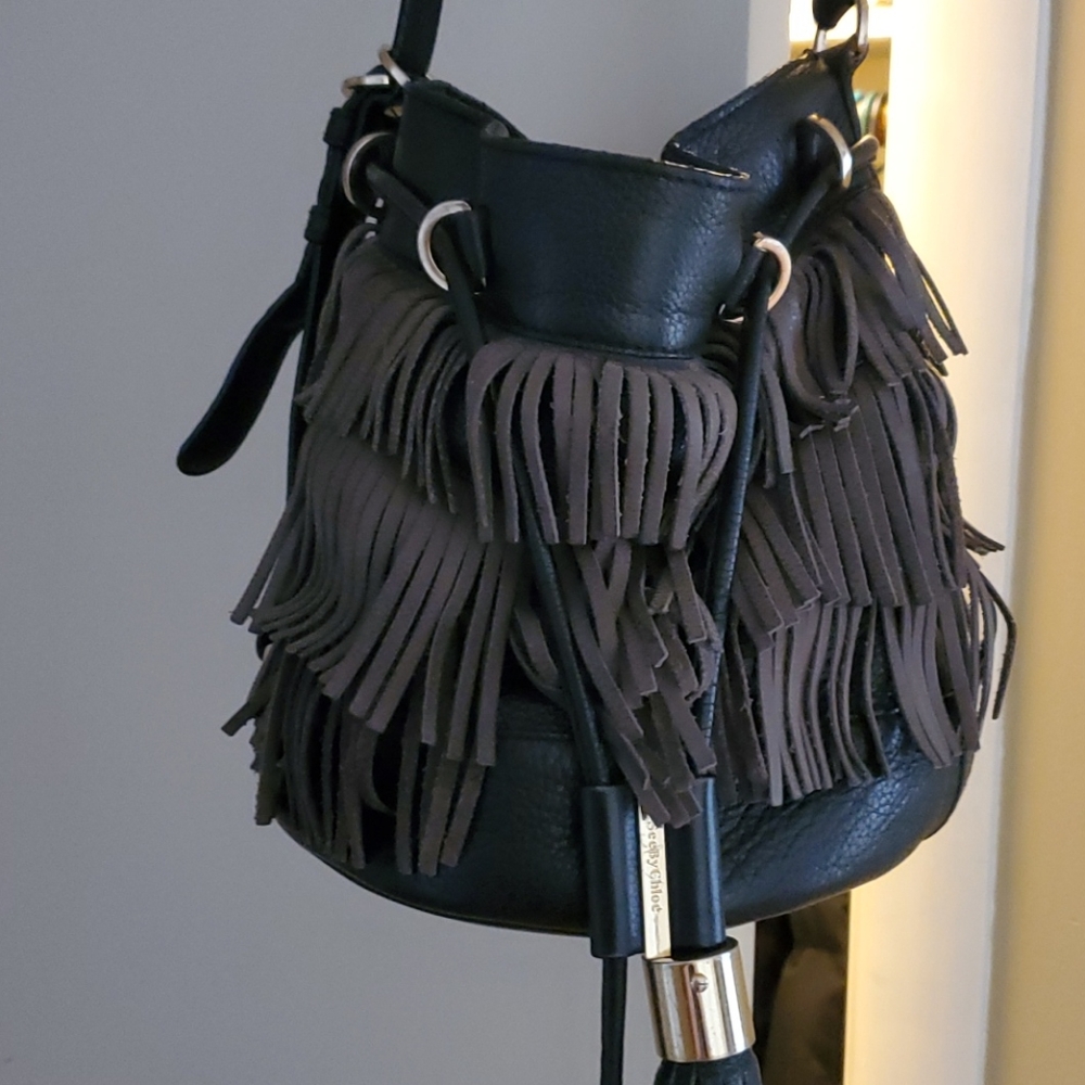 Fringe Bucket Purse - Picture 4 of 4